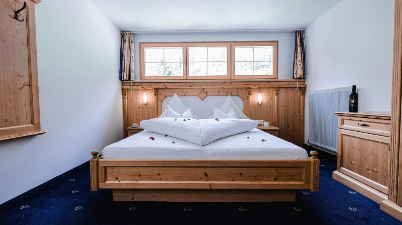 Hotel Alpina Ischgl Extérieur photo